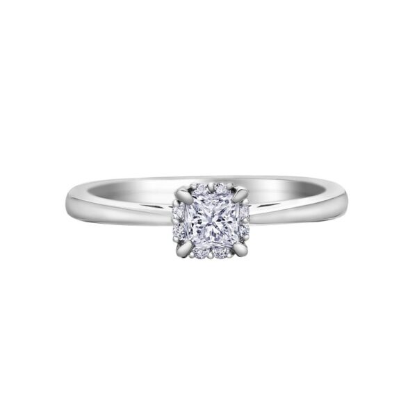 18Ct White Gold Diamond Ring - Maple Leaf Diamonds