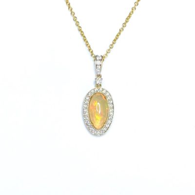 18ct Yellow Gold Opal & Diamond Pendant