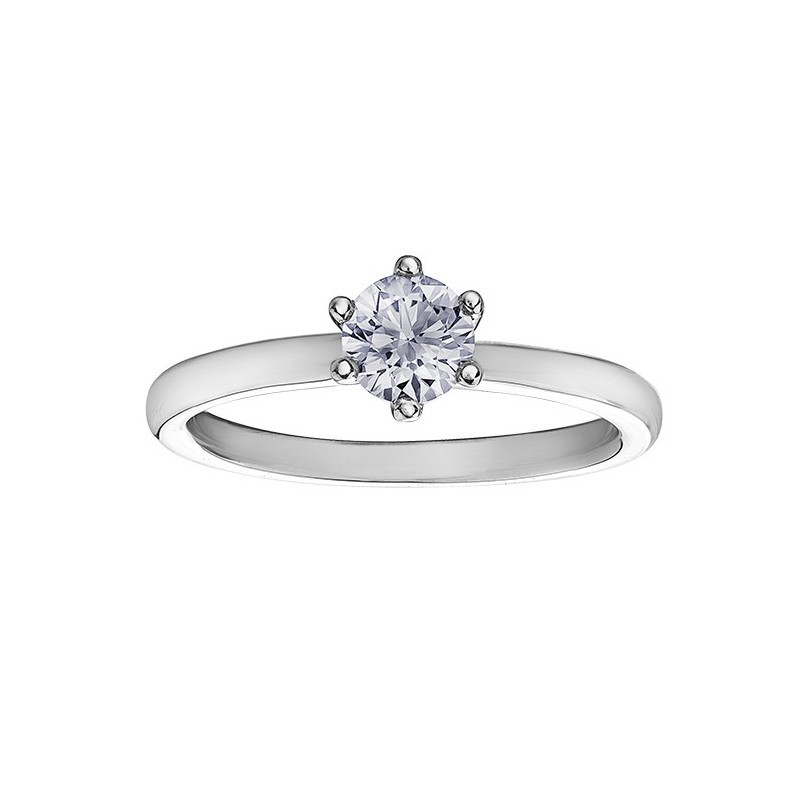 18ct White Gold Diamond Ring – Maple Leaf Diamond