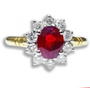 an image of 18ct Yellow Gold Ruby & Diamond Cluster