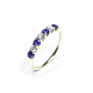 18Ct Yellow Gold Sapphire & Diamond Ring