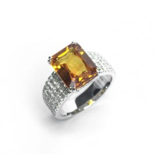 18Ct White Gold Yellow Sapphire & Diamond Ring
