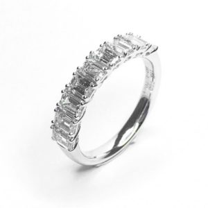 18Ct White Gold Diamond Ring
