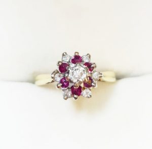 second hand ruby & diamond cluster ring in 18ct yellow gold