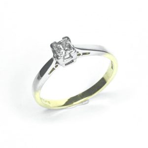Image of second hand 18ct yellow gold diamond ring, 0.25ct