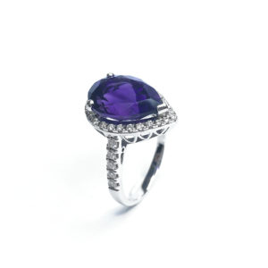 Second Hand 18ct White Gold Amethyst & Diamond Pear Shape Ring