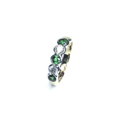 18ct White Gold Green Tsavorite & Diamond Ring