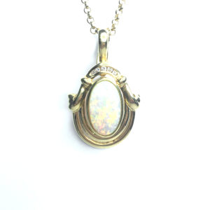 Second Hand 18ct Yellow Gold Opal & Diamond Pendant On 9ct Chain