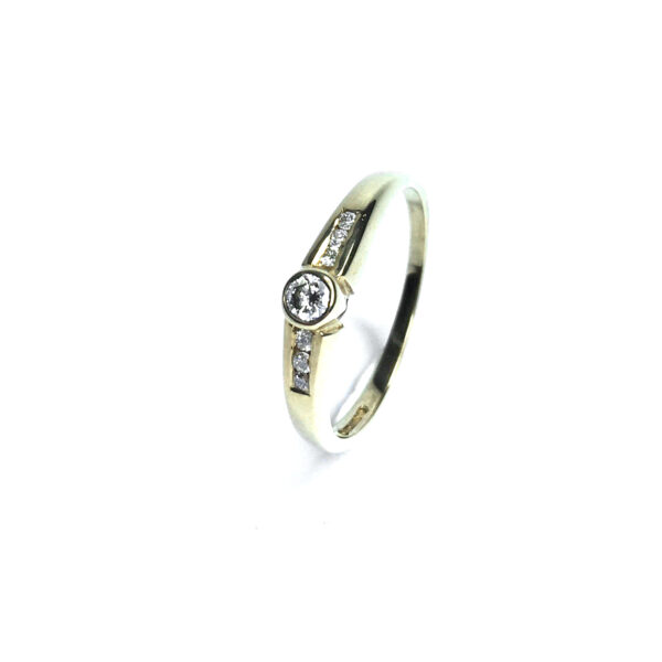 9ct Yellow Gold Diamond Ring