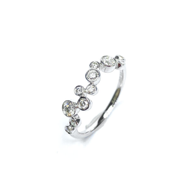 18ct White Gold Diamond Ring