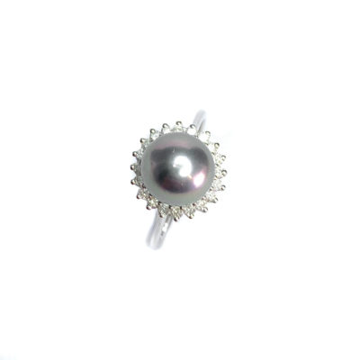 18ct White Gold Black Pearl & Diamond Ring