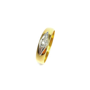 Second Hand 22ct Yellow Gold Diamond Ring