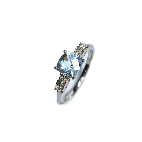 9ct White Gold Aquamarine & Diamond Ring