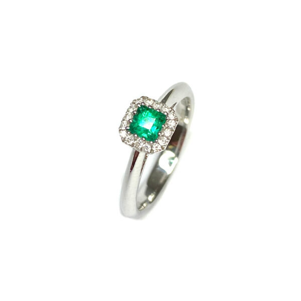 18ct White Gold Emerald & Diamond Ring