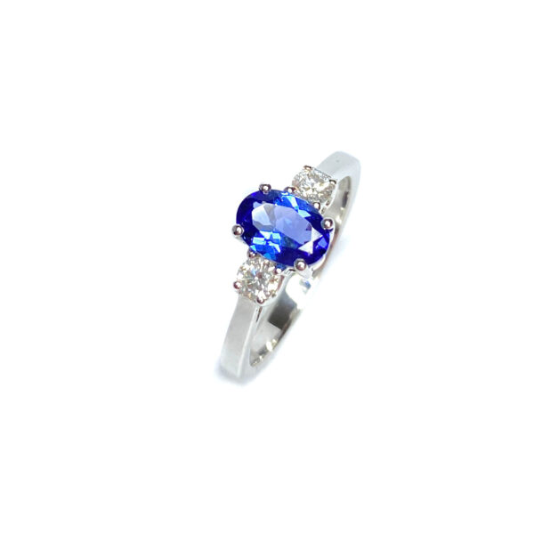 18ct White Gold Tanzanite & Diamond 3 Stone Ring