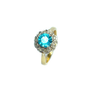 Second Hand 18ct Yellow Gold Blue Zircon & Diamond Ring