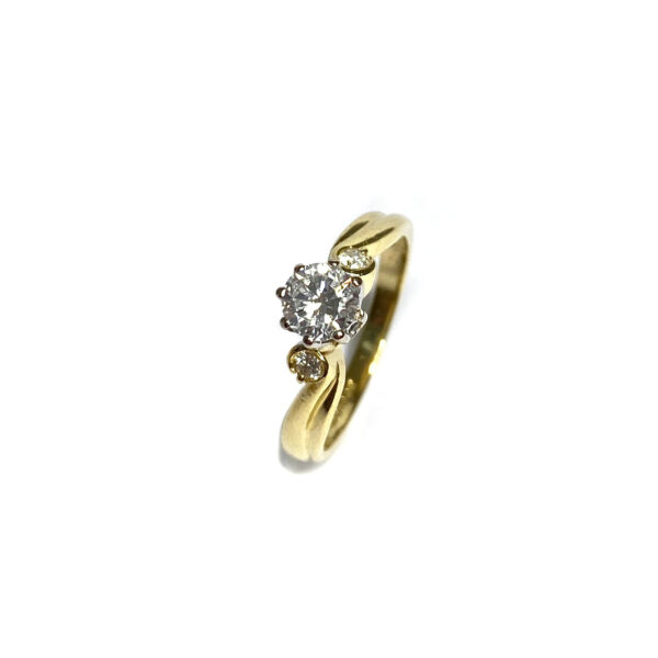 Second Hand 18ct Yellow Gold Diamond Solitaire Ring