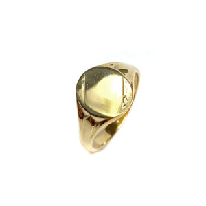 Second Hand 9ct Yellow Gold Oval Signet Ring