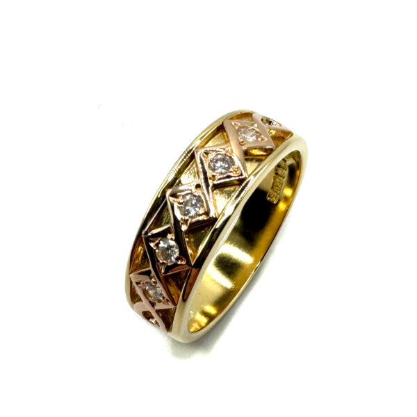 Second Hand 18ct Yellow Gold Diamond Ring