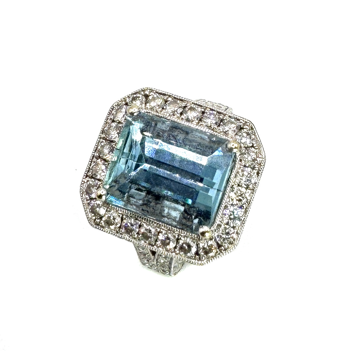 Second Hand 18ct Aquamarine & Diamond Ring