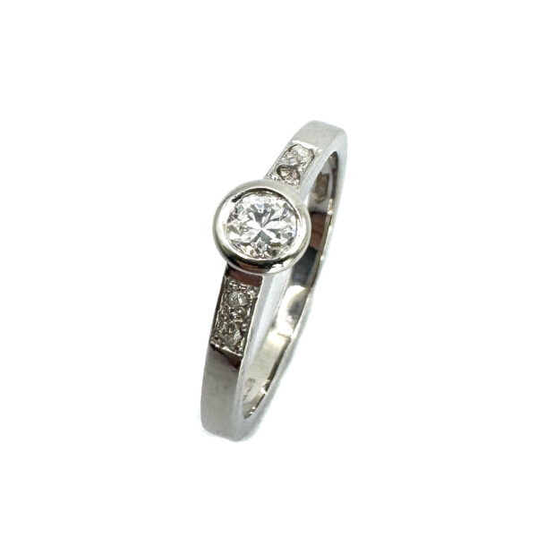 Second Hand Platinum Diamond Ring