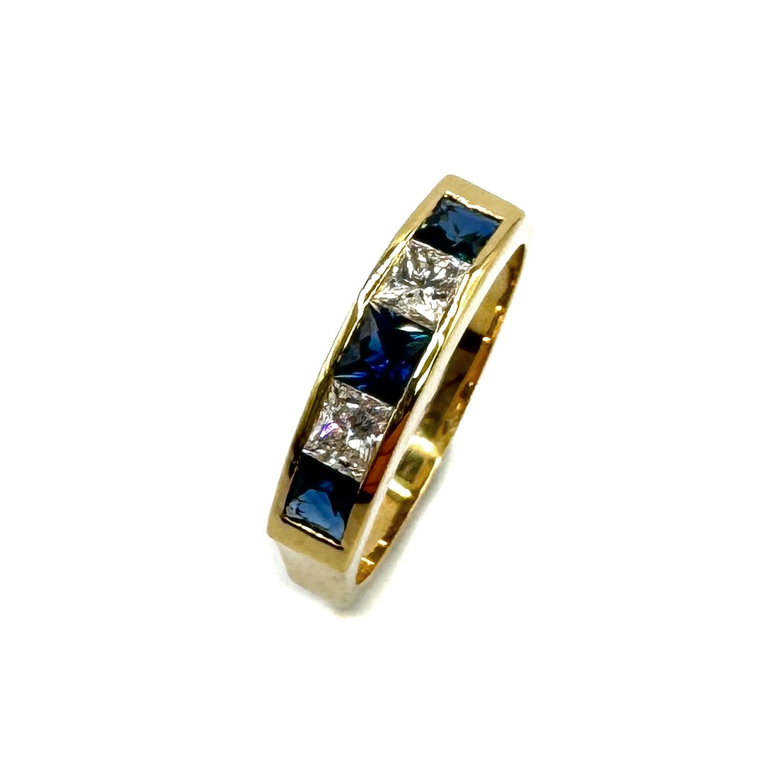 18ct Yellow Gold Sapphire & Diamond Chanel Set Ring