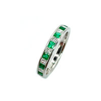 18ct White Gold Emerald & Diamond Ring