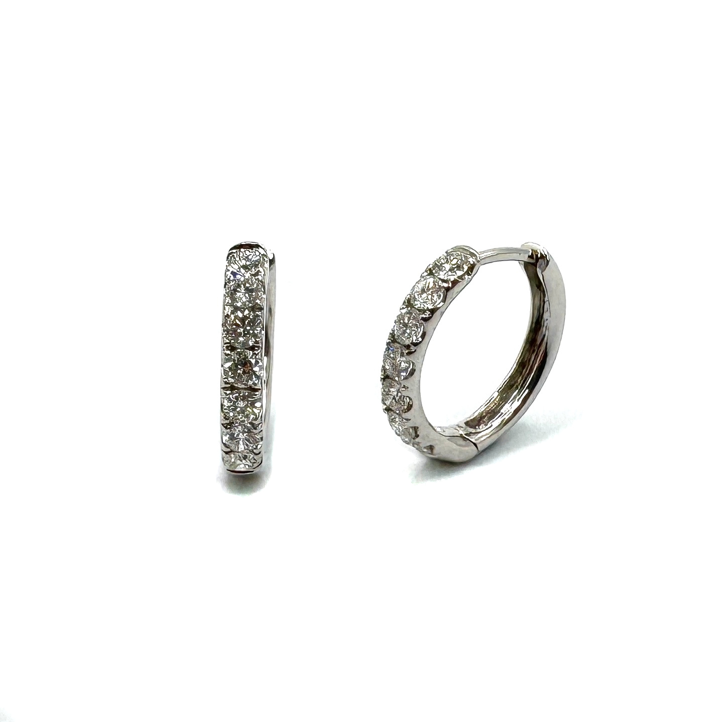 18ct White Gold Diamond Earrings