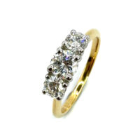 18ct Yellow Gold Diamond 3 Stone Ring