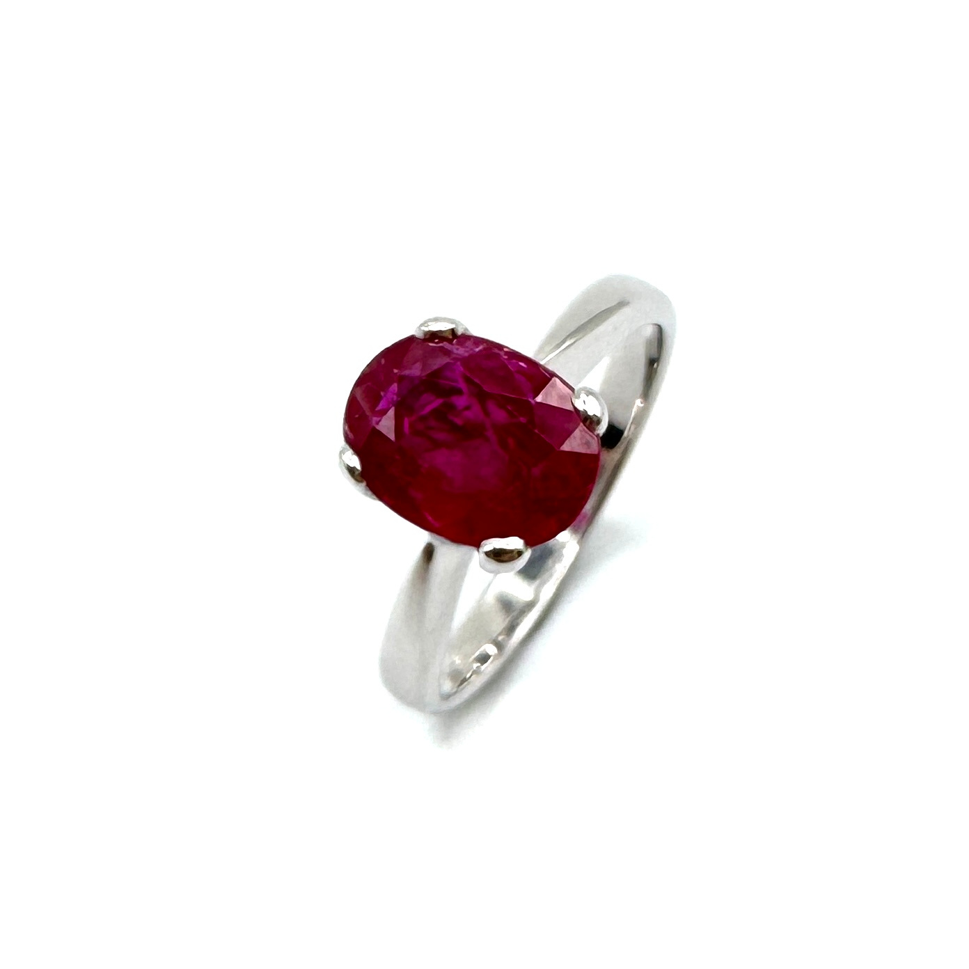 Second Hand 9ct White Gold Modified Ruby Ring