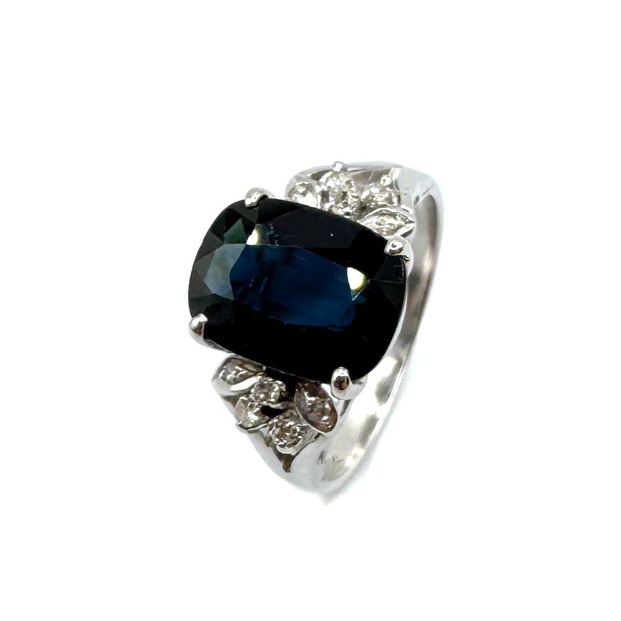 Second Hand 18ct White Gold Sapphire & Diamond Ring