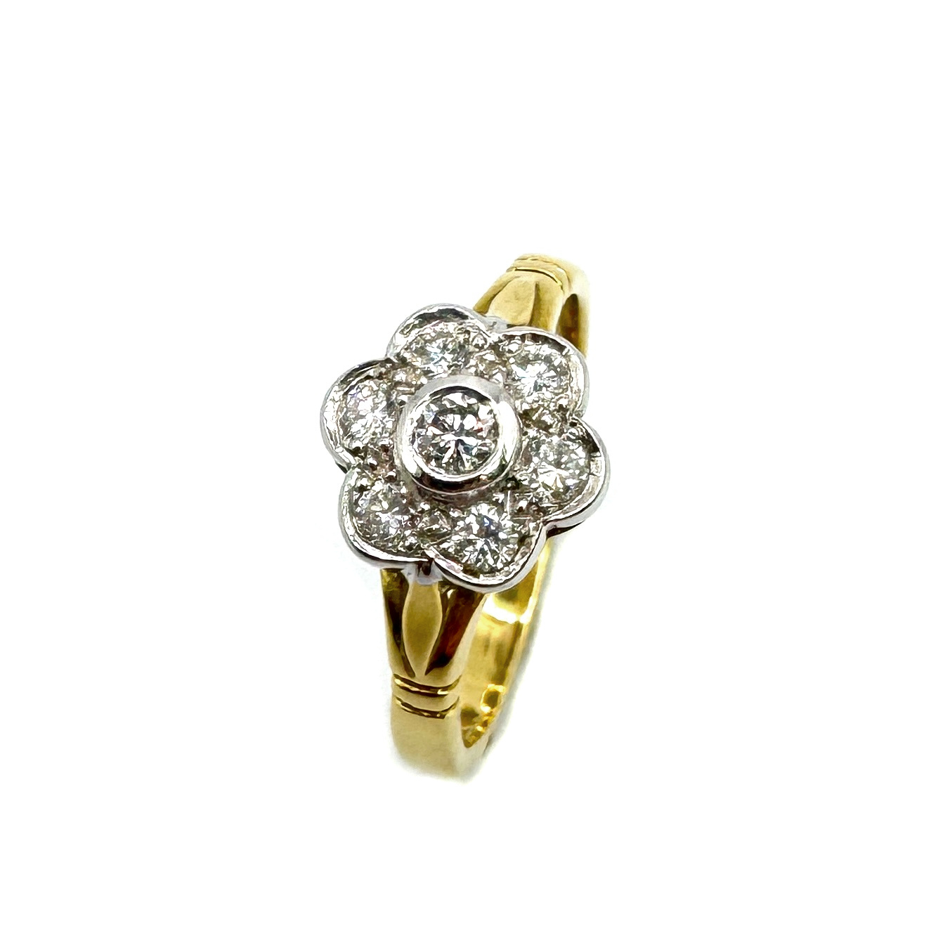 18ct Yellow Gold Diamond Ring